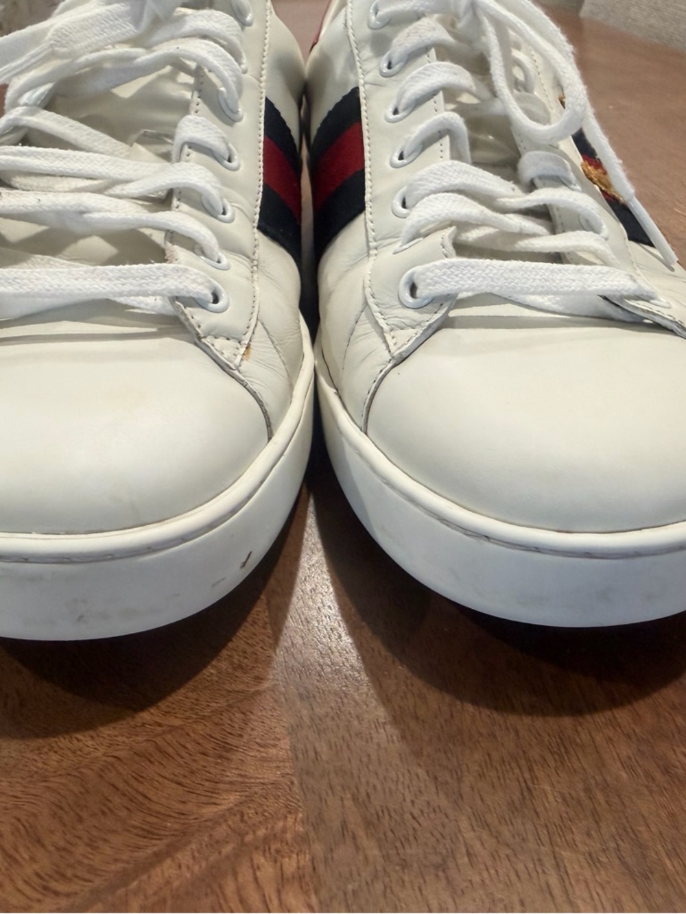 Gucci White Leather Low-Top Sneakers with Gold 'LOVED' Patch and Red & Navy Web - Picture 5 of 11